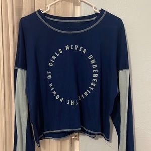 Blue crewneck crop top!✨👗👚